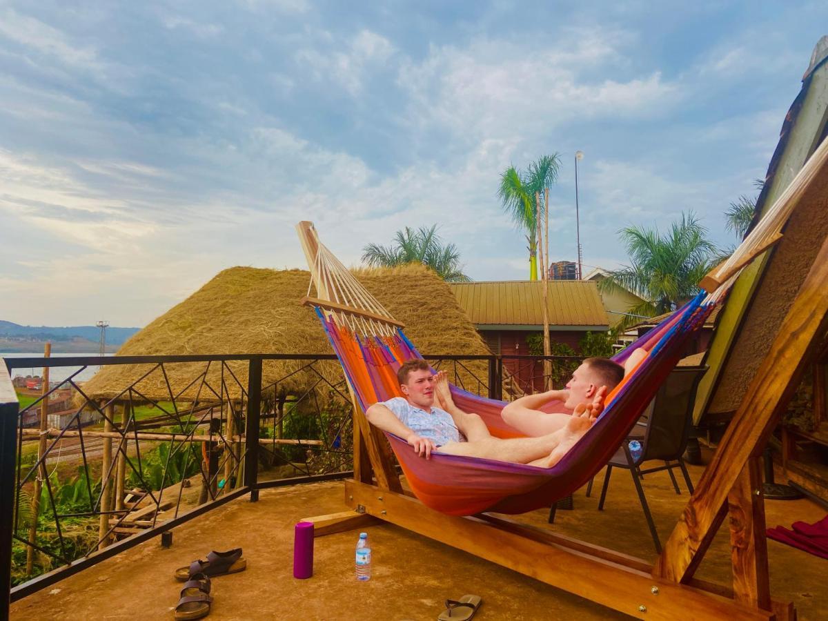 Home Onthe Nile Dorm Джинджа Экстерьер фото